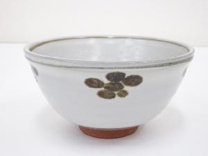 京焼　青嵐窯造　鉄絵梅鉢紋茶碗